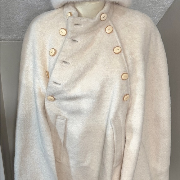 Vintage English Style Wool Cape with matching Hat - Picture 3 of 4